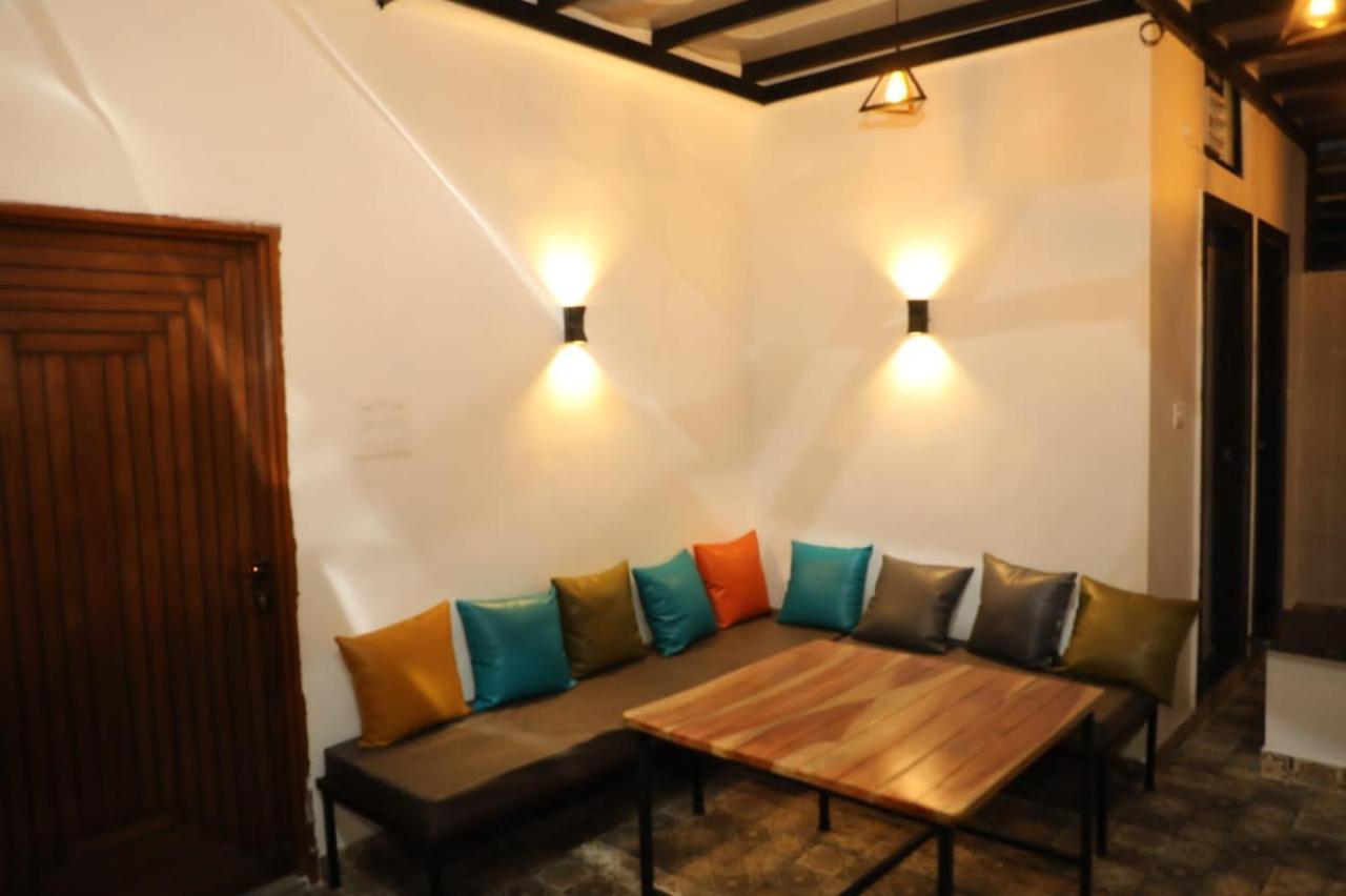Peacock Hill Homestay 보팔 외부 사진