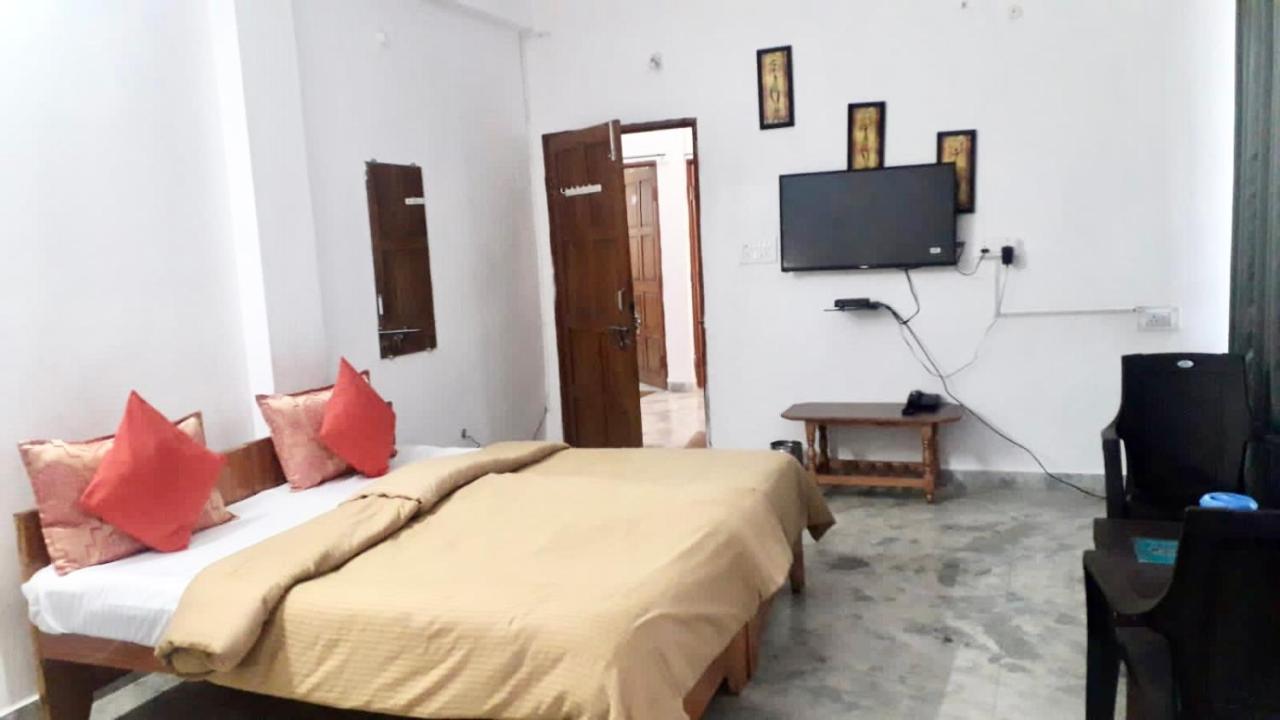 Peacock Hill Homestay 보팔 외부 사진
