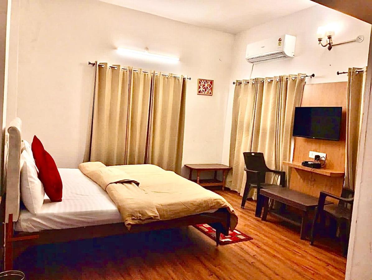 Peacock Hill Homestay 보팔 외부 사진